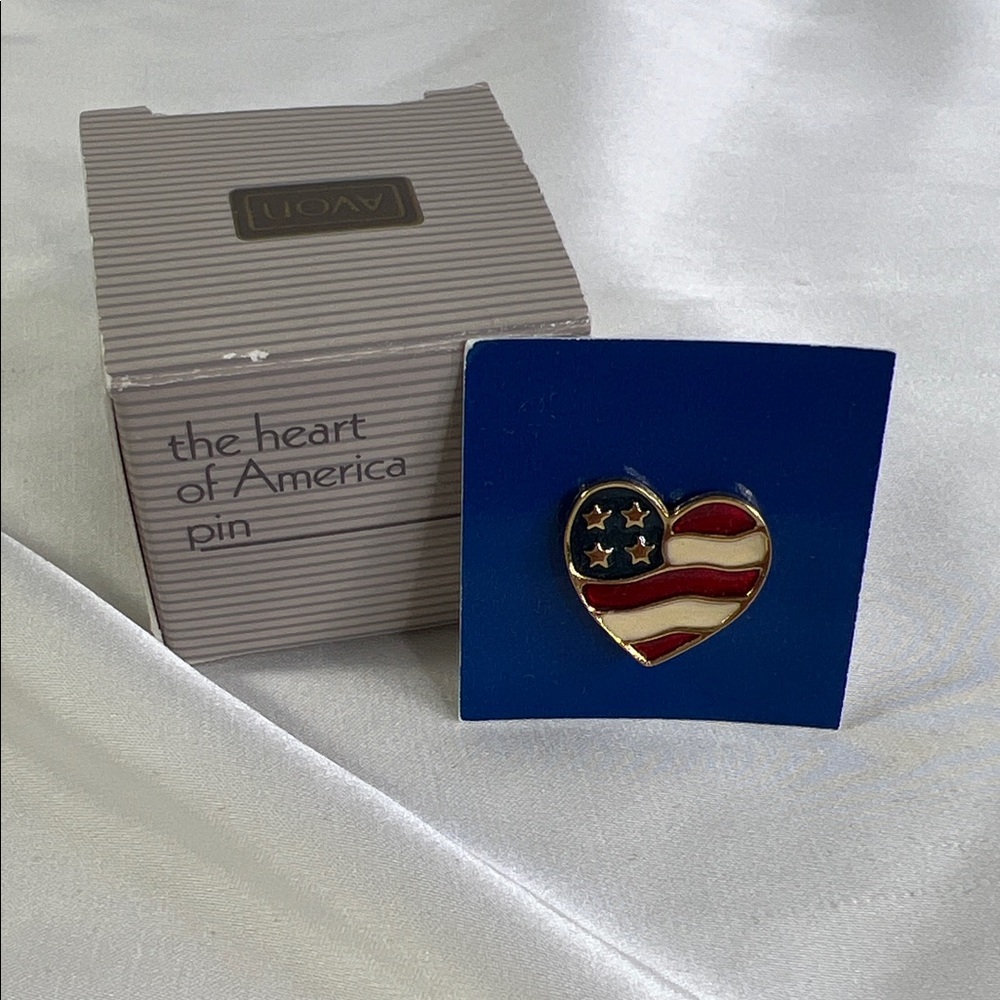 Vintage 1991 Avon Heart of America Pin with Red, White, and Blue New in Box